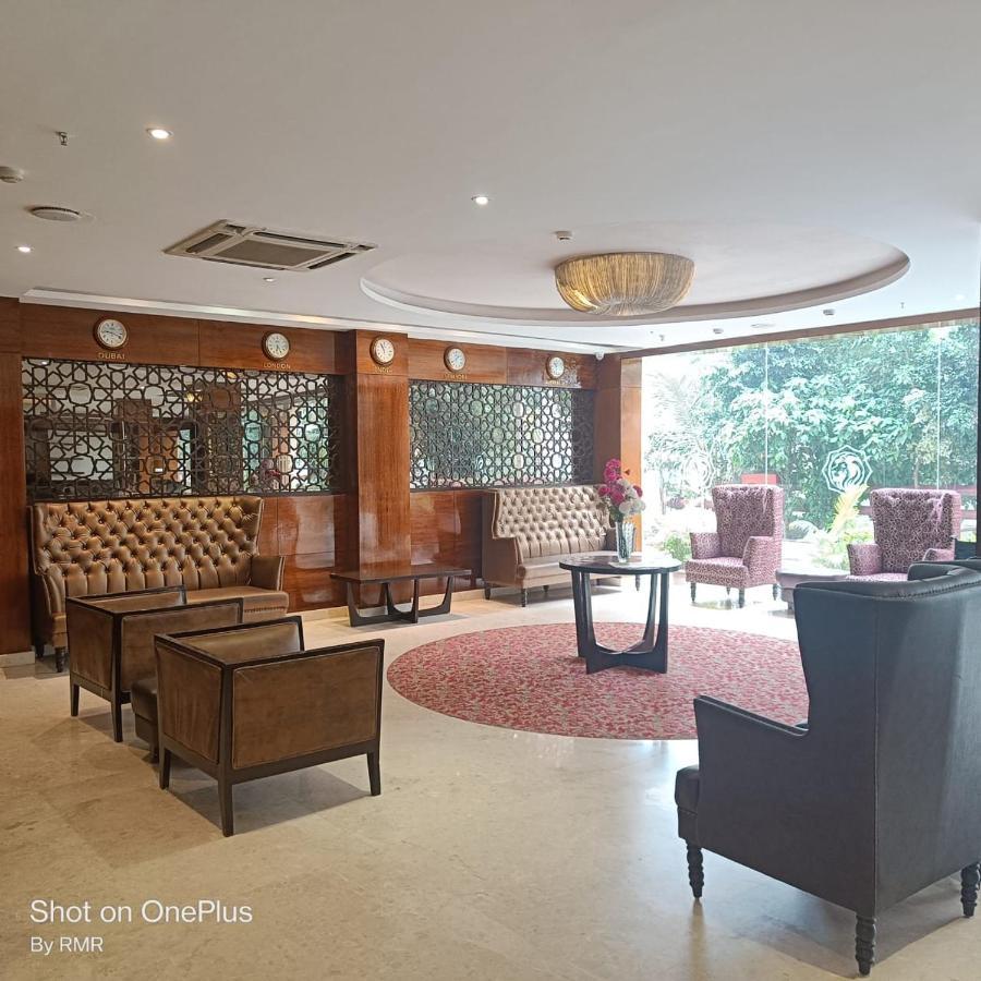 Astra Hotels & Suites Whitefield Near To Nallurahalli Metro Station And Ktpo バンガロール エクステリア 写真