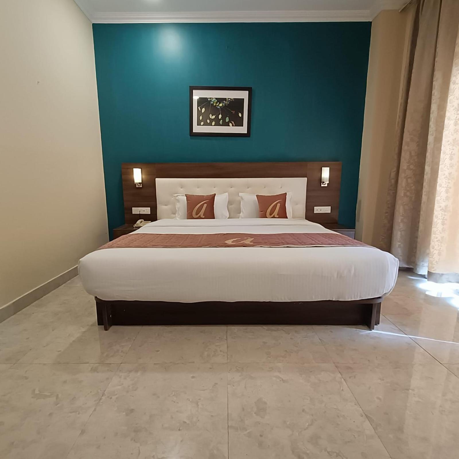 Astra Hotels & Suites Whitefield Near To Nallurahalli Metro Station And Ktpo バンガロール エクステリア 写真